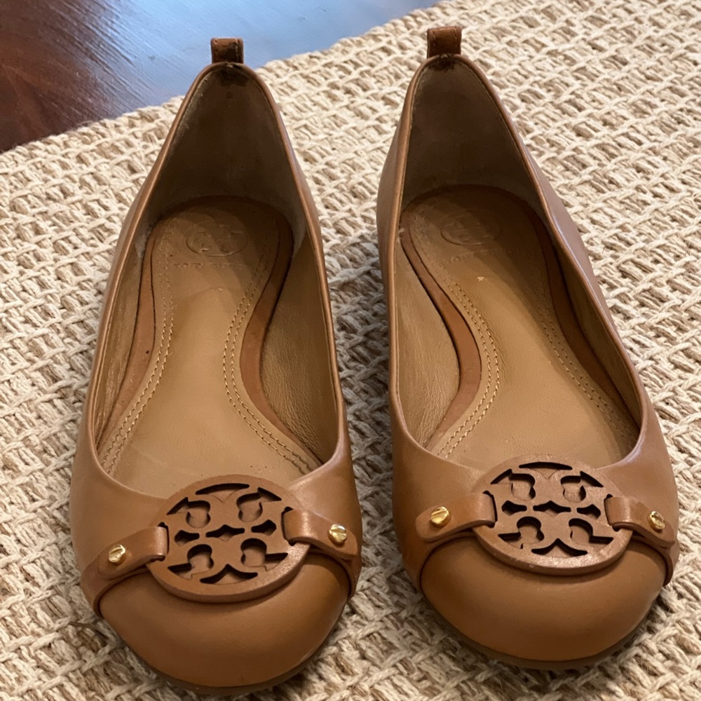 Tory Burch Tan Reva Flats size 7.5 worn once!